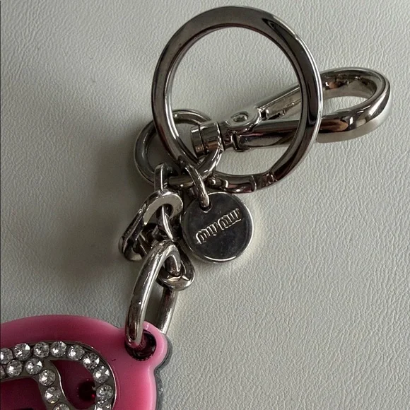 Pink Flamingo Keychain with Rhinestones - Picture 3 of 3